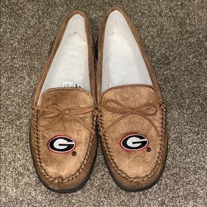 Georgia Bulldogs Brown Moccasins with Embroidered Logo New Condition! 9-10 Men’s